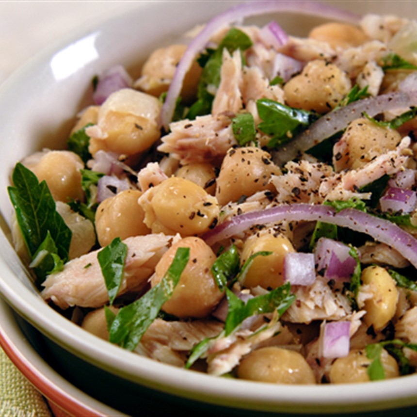 Tuna and Garbanzo Bean Salad